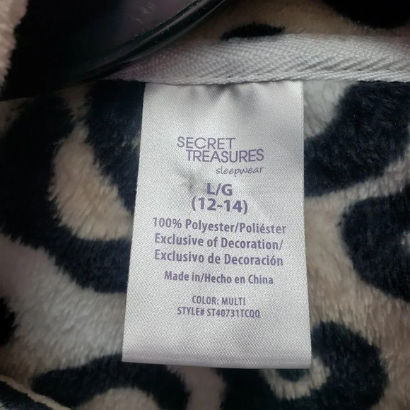 Secret Treasures Animal Print Half-Zip Sweatshirt - Picture 4 of 8